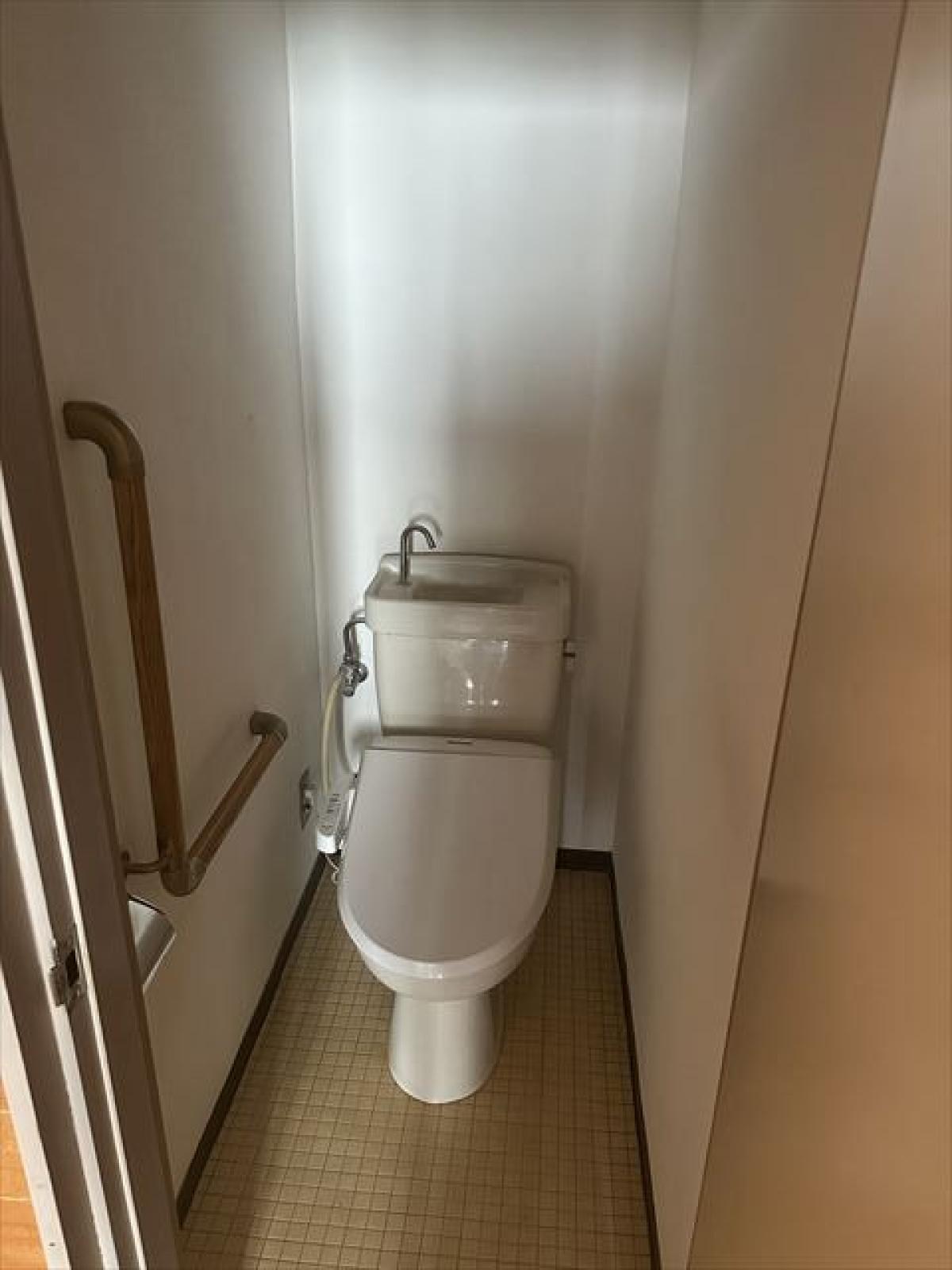 ３階トイレ