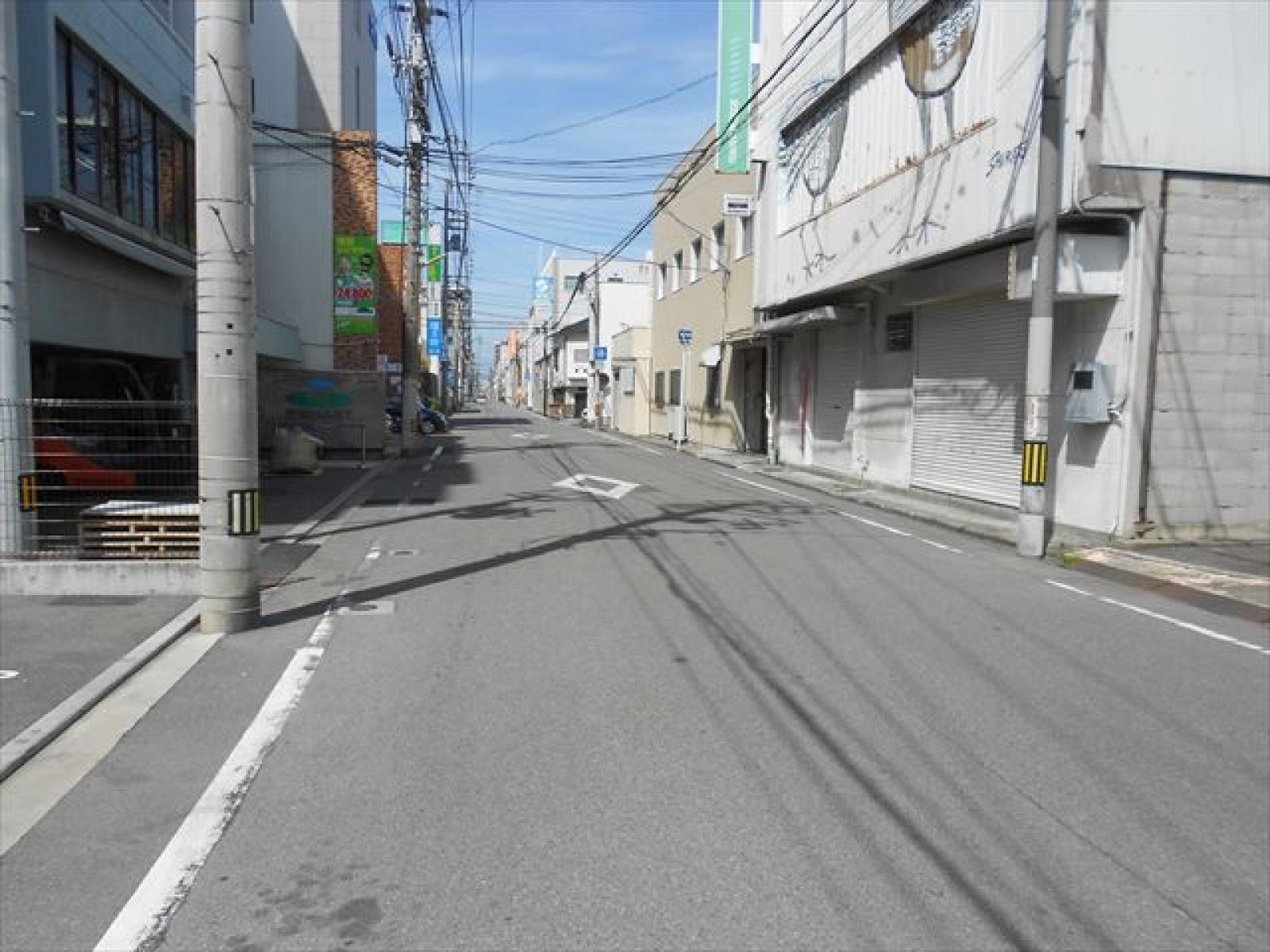 前面道路（東側）
