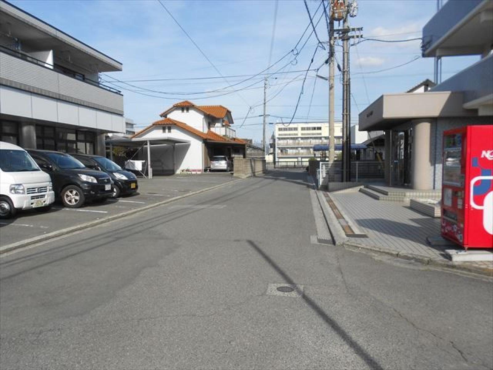 前面道路（北側）
