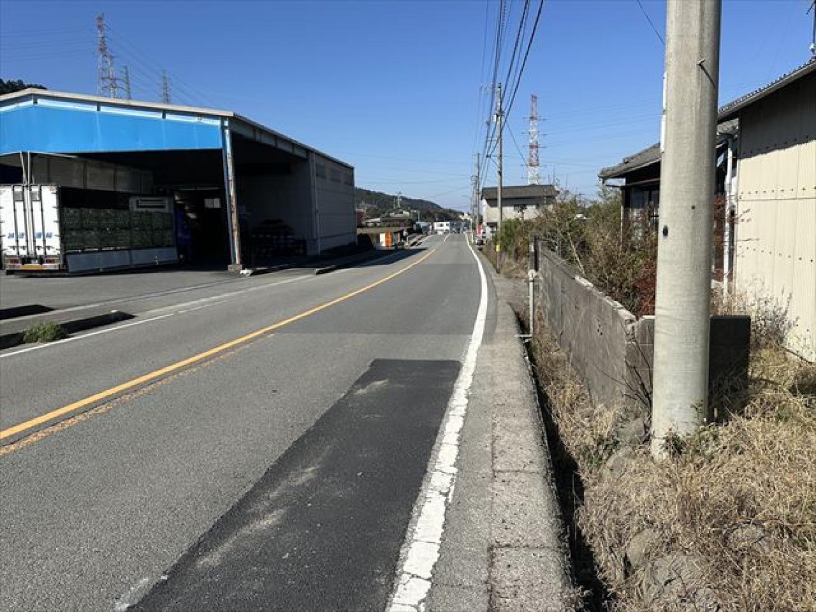 前面道路（国道１１号線）