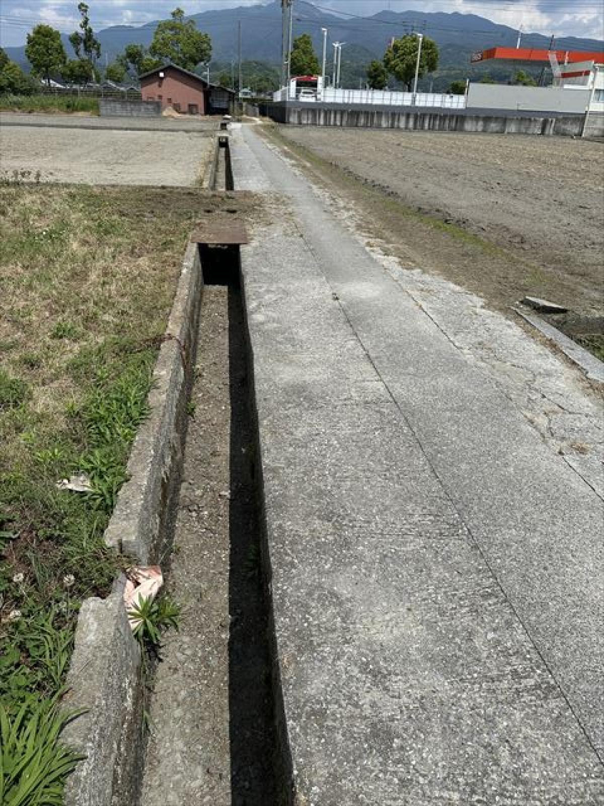 南側農道・水路